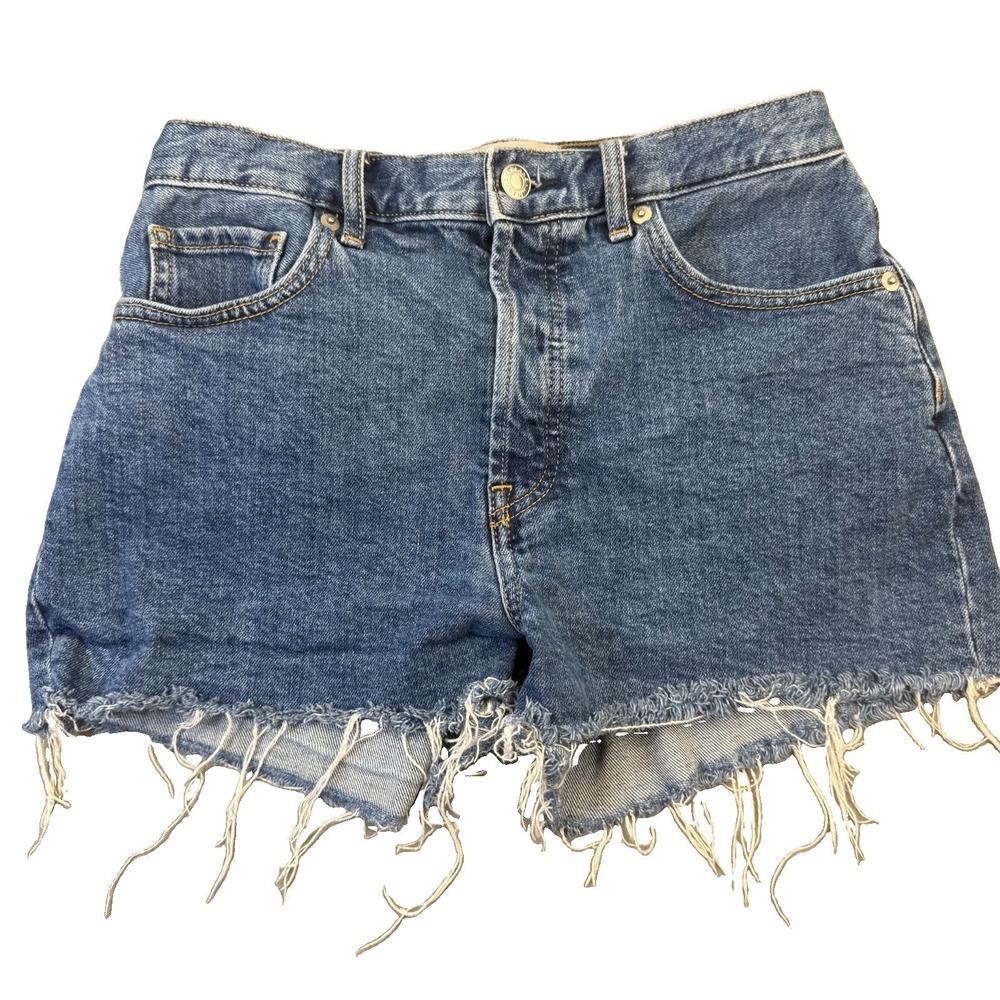 Everlane The Cheeky Short Distressed Light Wash Raw Hem Size 26